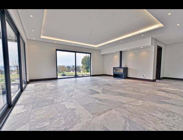 4 BEDROOM HOUSE FOR SALE IN BRYANSTON